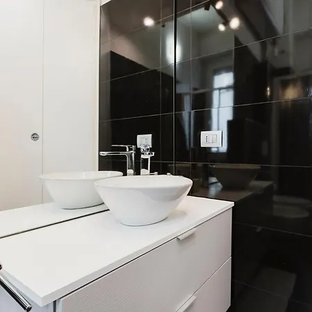 Elegant And Comfortable Mini Apartment *